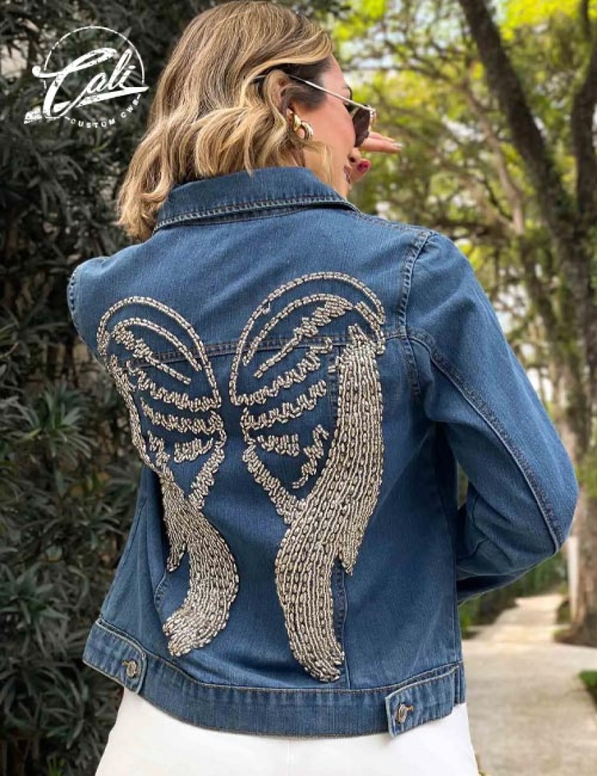 Jaquetas jeans shop bordadas com pedrarias